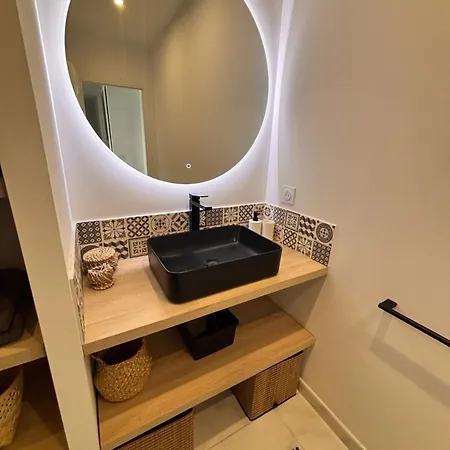 Front De Mer,plage, Piscine, Parking كانيو سور مير