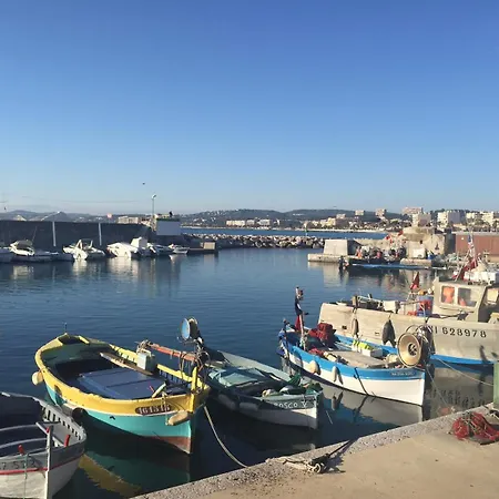 Front De Mer,plage, Piscine, Parking דירה *