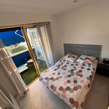 Apartment Front De Mer,plage, Piscine, Parking Cagnes-sur-Mer